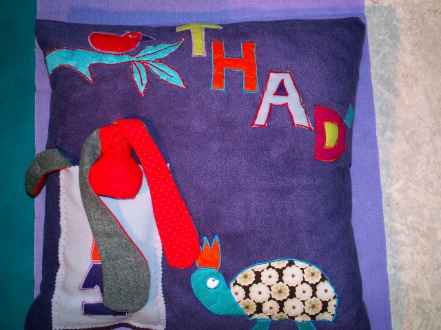 Un coussin et un Doudou pour Thaddius
